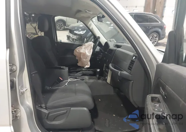 1J4PN2GK0BW588351: 44522397