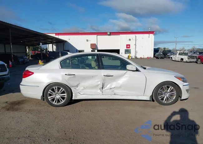 KMHGC4DD4DU237501: 44522469