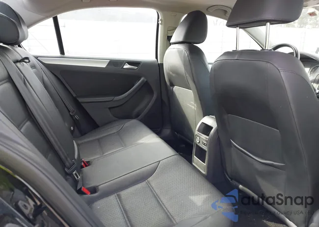 3VWDP7AJ6DM286305: 44523904