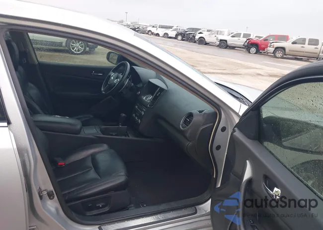 1N4AA5AP3AC856845: 44524171