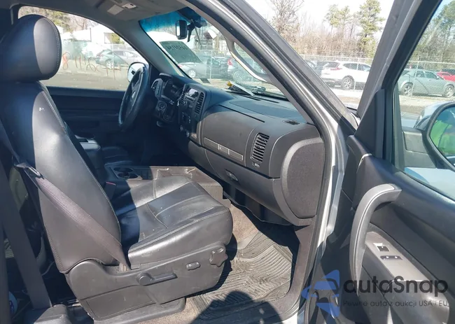 1GCSCSE09AZ138055: 44524184