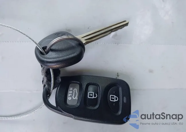 KMHD84LFXJU557327: 44523243