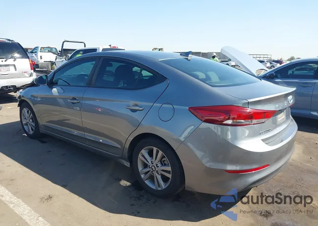 KMHD84LFXJU557327: 44523243