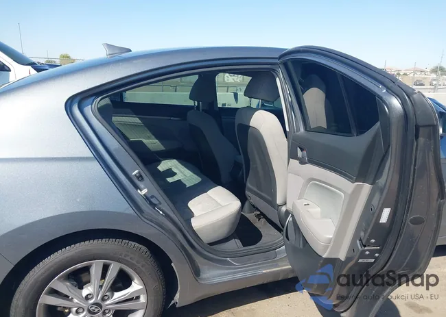 KMHD84LFXJU557327: 44523243