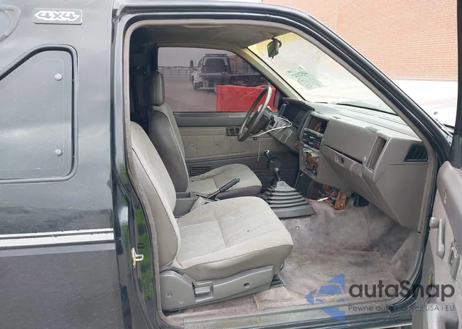 JN8HD16Y1JW028497: 44523247