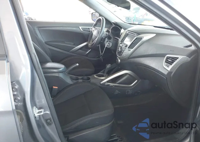 KMHTC6AD9GU262042: 44523326