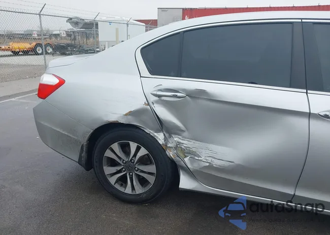 1HGCR2F39DA122454: 44523342