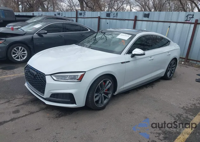 WAUB4CF59JA088881: 44523529