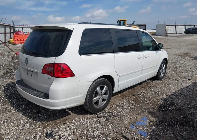 2V4RW3DG6BR766571: 44523541