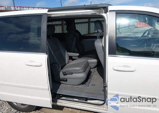 2V4RW3DG6BR766571: 44523541