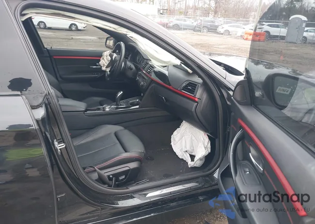 WBA4C9C52FD330628: 44523624