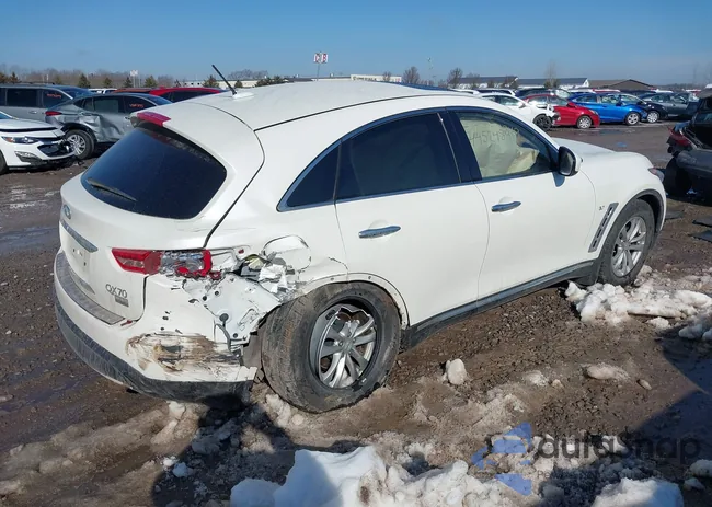 JN8CS1MW1HM414117: 44524849