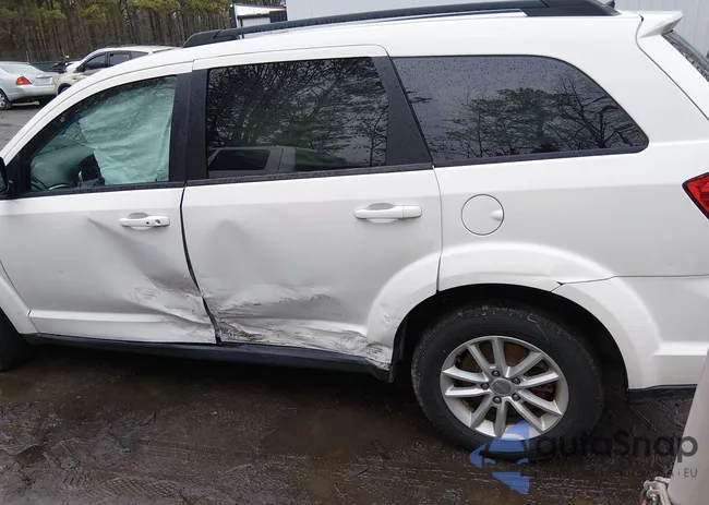 3C4PDCBG8ET126910: 44525050