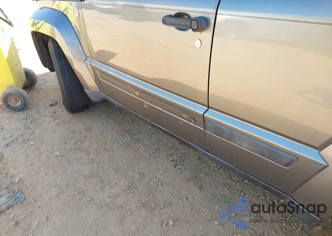 1C4PJMAK2CW183647: 44525101