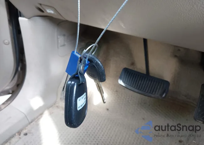 KNDJD733855335752: 44525128