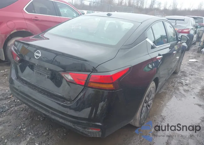 1N4BL4DV8SN402843: 44525134