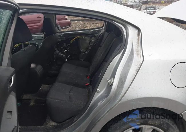 3MZBM1U76FM144410: 44525201