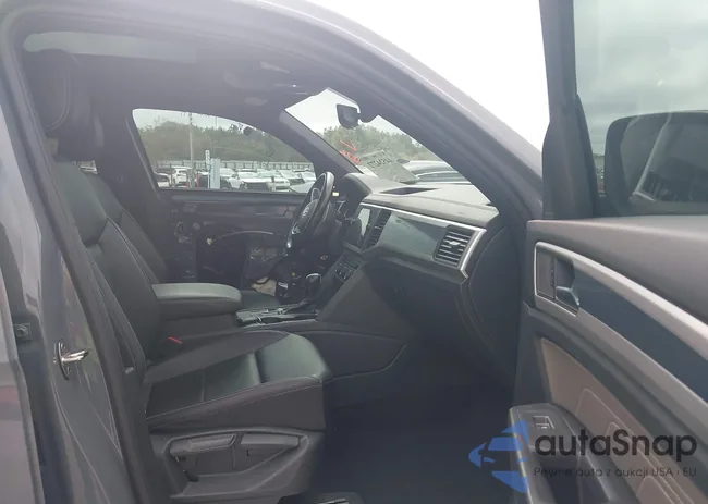 1V2PE2CA4MC221393: 44524272