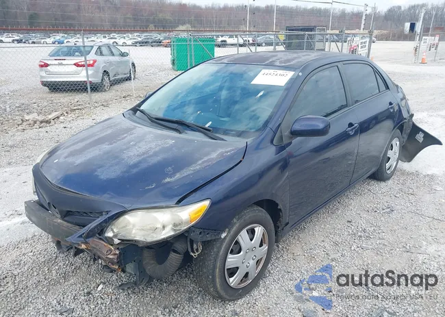 2T1BU4EE8BC590465: 44524302