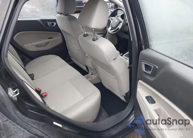 3FADP4BJXFM141342: 44524350