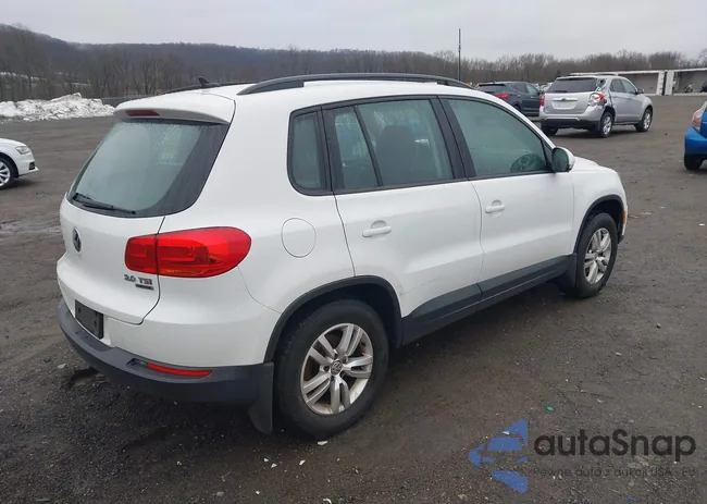 WVGBV7AXXFW587775: 44524421