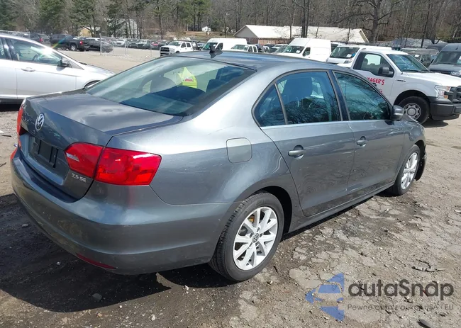 3VWDX7AJXDM256370: 44524445