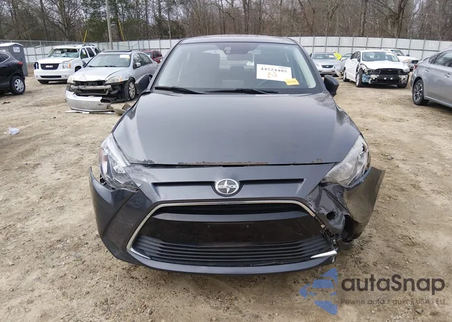 3MYDLBZV5GY140517: 44524485