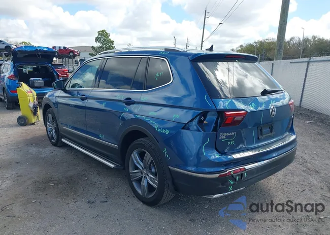 3VV2B7AX7LM146406: 44524512