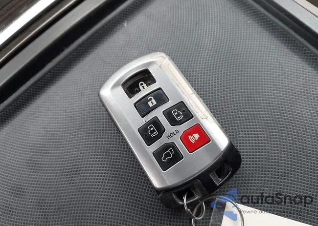 5TDDZ3DC8HS156261: 44525675