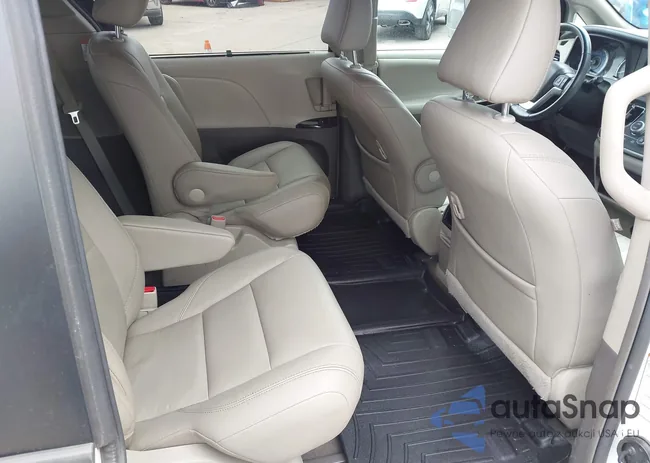 5TDDZ3DC8HS156261: 44525675