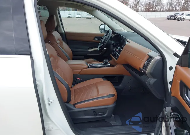 5N1DR3DKXNC203242: 44525708