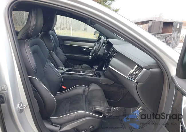 LVYA22MT5LP171409: 44525747