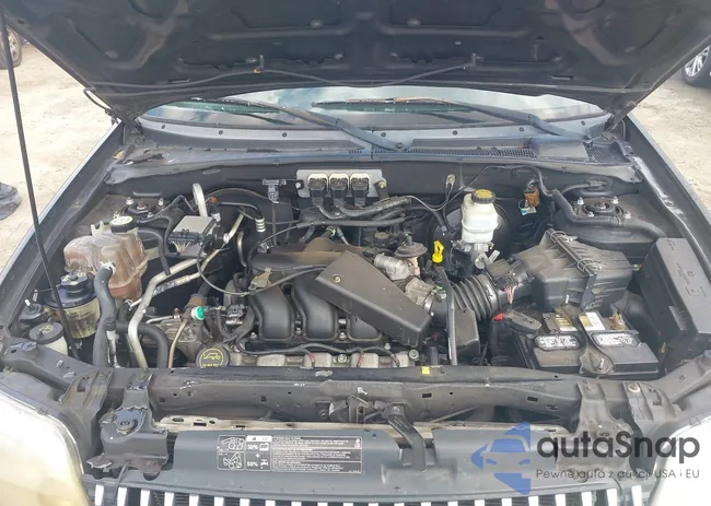 4M2CU57165DJ18755: 44525774