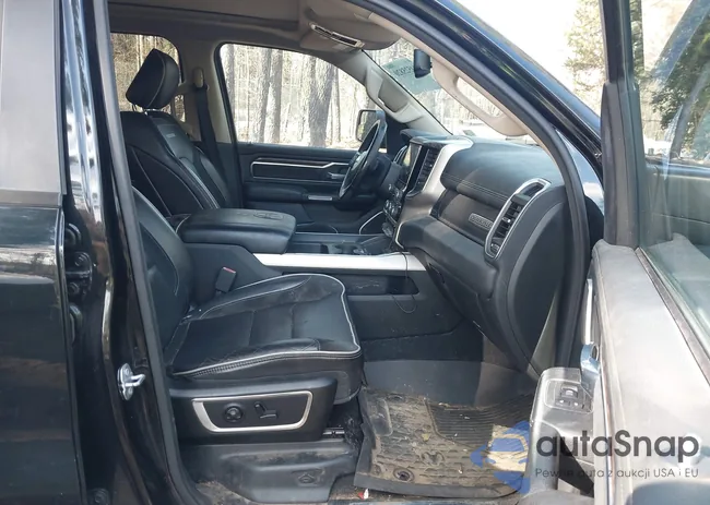 1C6SRFJT9KN574068: 44525820