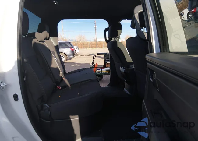 5TFKB5DB6SX301085: 44526014