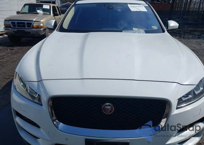 SADCJ2FX9KA366745: 44526124