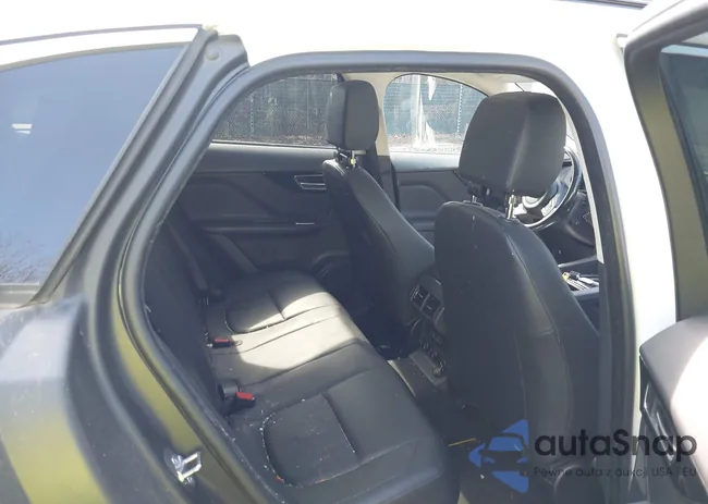 SADCJ2FX9KA366745: 44526124