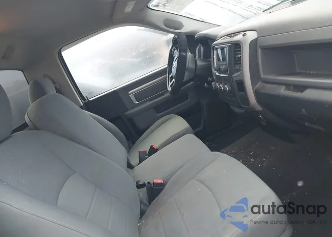 3C6JR6AT8GG295805: 44526190