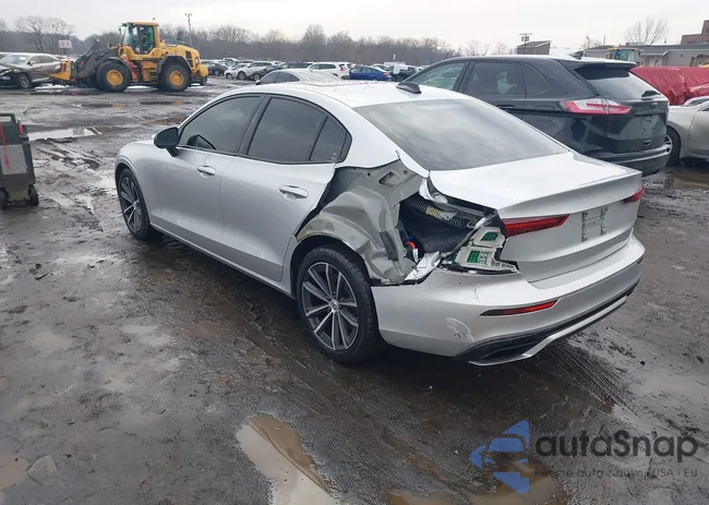 7JRL12TZ9NG162712: 44525250