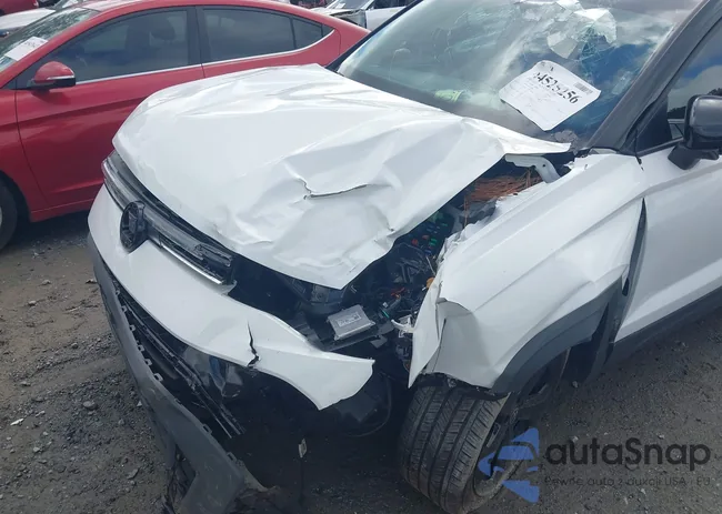 3VV2C7B25SM006238: 44525256