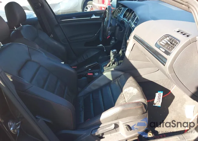 3VW447AU5GM033791: 44525541