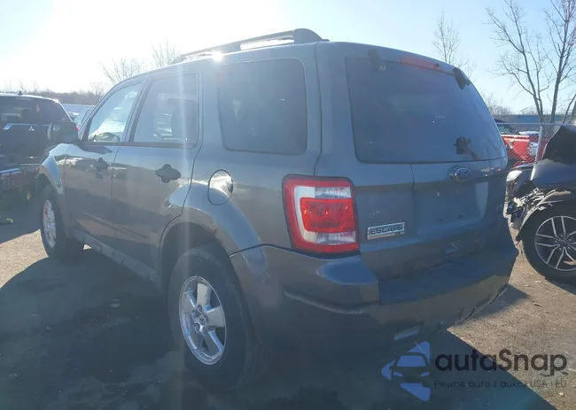 1FMCU0DG8AKD25621: 44526610