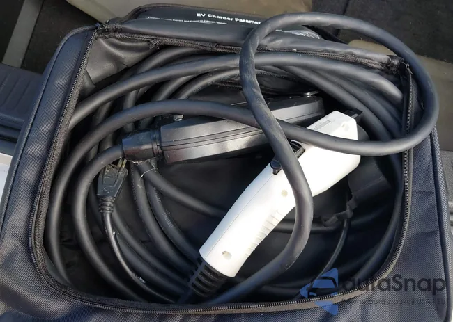 1G1RD6E4XCU101823: 44526645