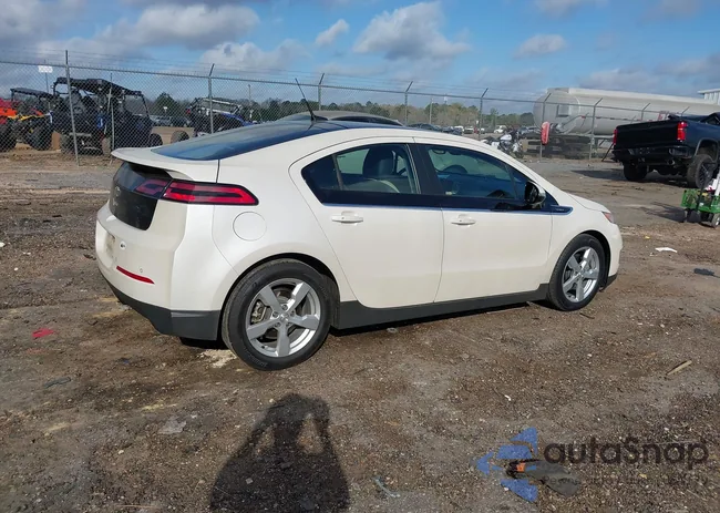 1G1RD6E4XCU101823: 44526645