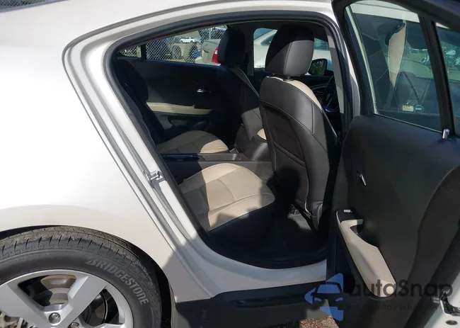 1G1RD6E4XCU101823: 44526645