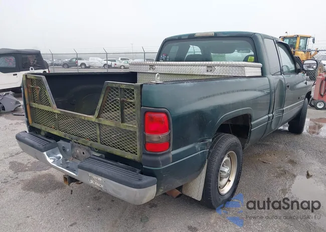 3B7HC13Y11M514732: 44526738