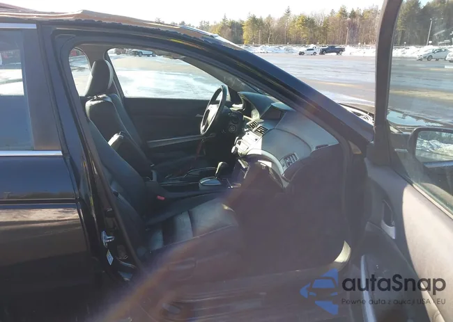 1HGCP2F85AA085660: 44526847