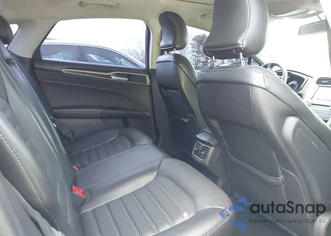 3FA6P0HD9FR256018: 44526906