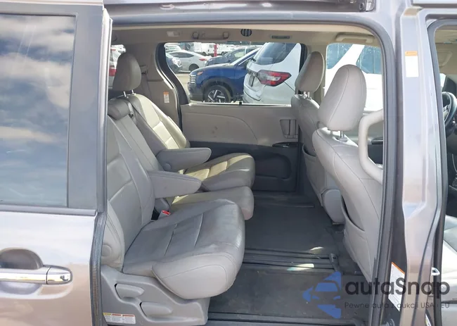 5TDYK3DC0FS641318: 44526918