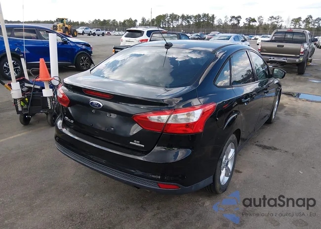 1FADP3F26EL127256: 44526990